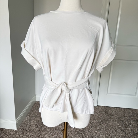 Express White Short Sleeve Belted Women’s Top XS - Picture 2 of 7